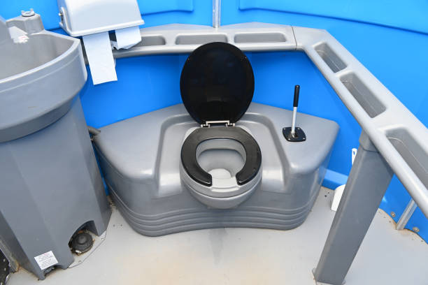 Best Portable toilet rental cost  in Tichigan, WI